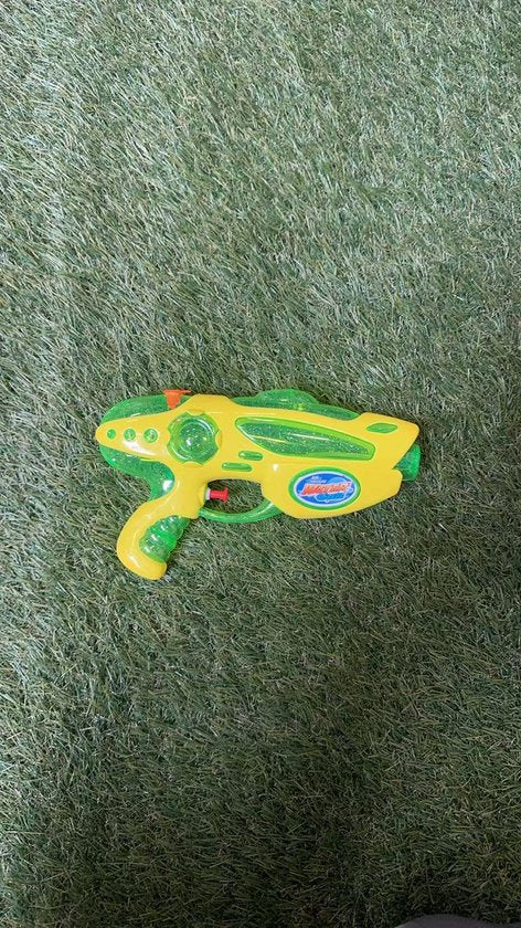 Waterpistool 23cm S - 4m Bereik - 500ml - Water Pistool- Watergeweer klein- Super Soaker - Waterspeelgoed - Buitenspeelgoed voor Kinderen & Volwassenen - 23*14*4cm - Geel