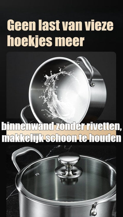 RVS Soeppan met Glazen Deksel - Ø 26 cm - 4.5 Liter - Geschikt voor Inductie & Gas - Hoge Kookpan - Zilver - PFAS-vrij - Grote Roestvrij Stalen Bouillonpan & Stamppotpan - Vaatwasserbestendig