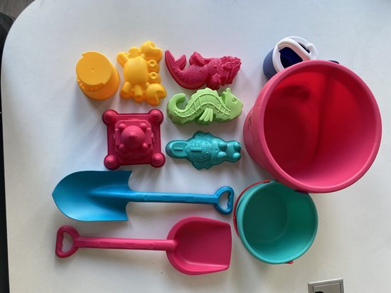 Sand Toys Set 11-Piece - Complete Beach Toys Set with Bucket, Shovel, Watering Can & Sand Molds - Beach/Sandbox Toys for Kids - Durable Plastic Sand Set - Sturdy Material - Pink 