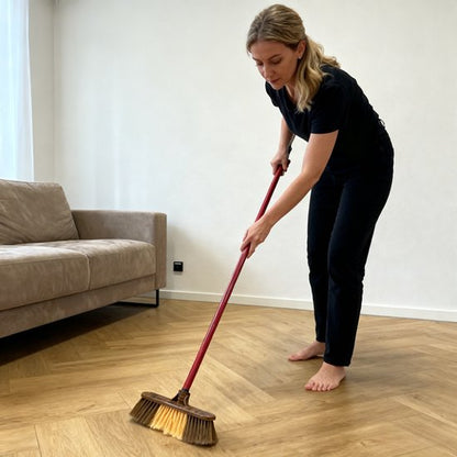 Zachte Binnenbezem met Steel 134x48cm - Parketborstel & Laminaatbezem - Houten Design - Antikras Vloerveger - Stofbezem voor Woonkamer & Kantoor - Zachte PP Borstelharen - Duurzame Veger voor Harde Vloeren - Houten Design - Bruin/Geel